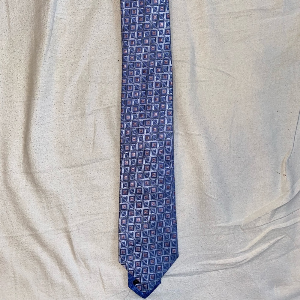 Sam’s fifth Avenue tie